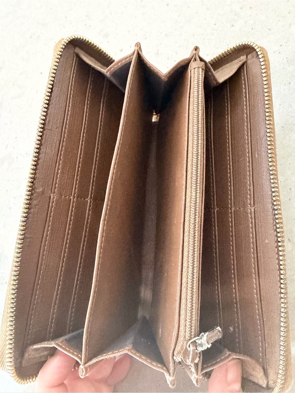 Gucci tan and brown buckle GG Canvas long Wallet with Brown Leather Trim - Picture 5 of 9